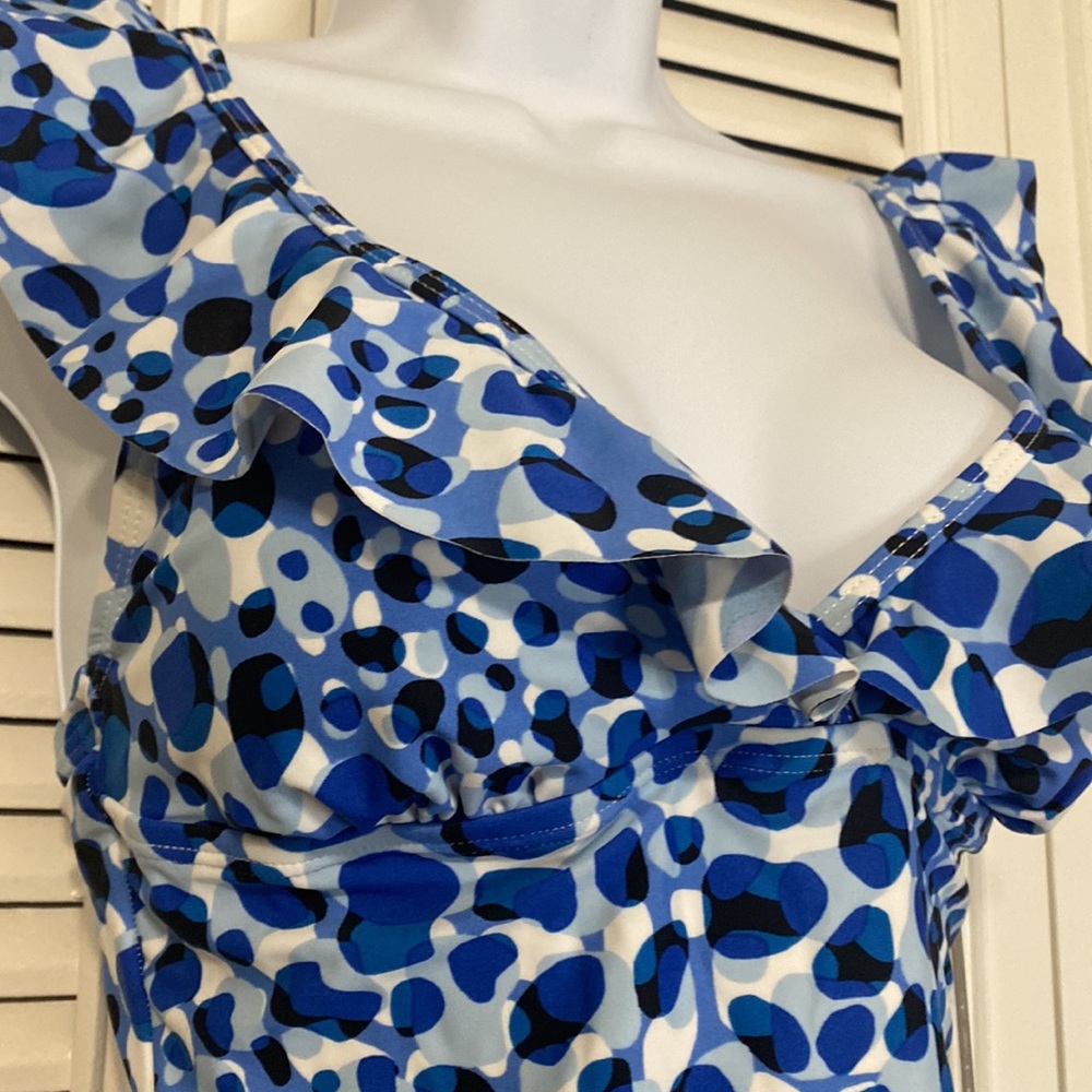 New Tahari Swimsuit - Picture 6 of 8